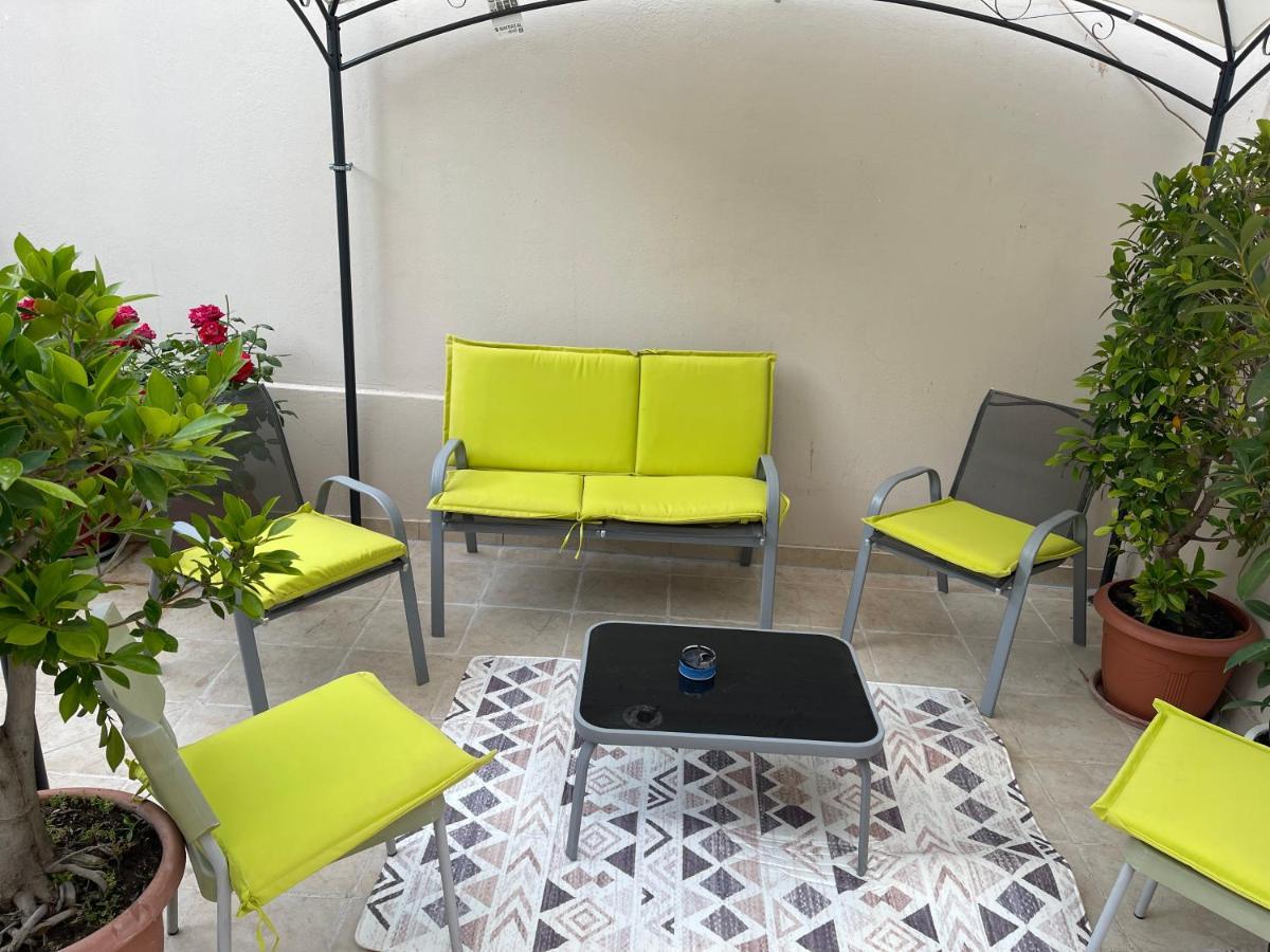 Cozy Minimal Apartment Piraeus Ngoại thất bức ảnh