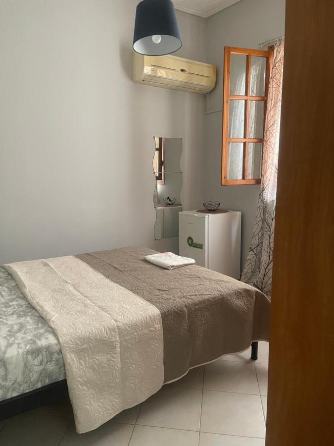 Cozy Minimal Apartment Piraeus Ngoại thất bức ảnh
