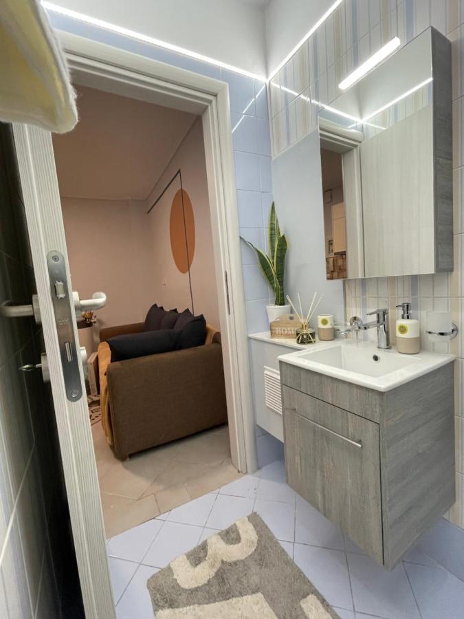 Cozy Minimal Apartment Piraeus Ngoại thất bức ảnh